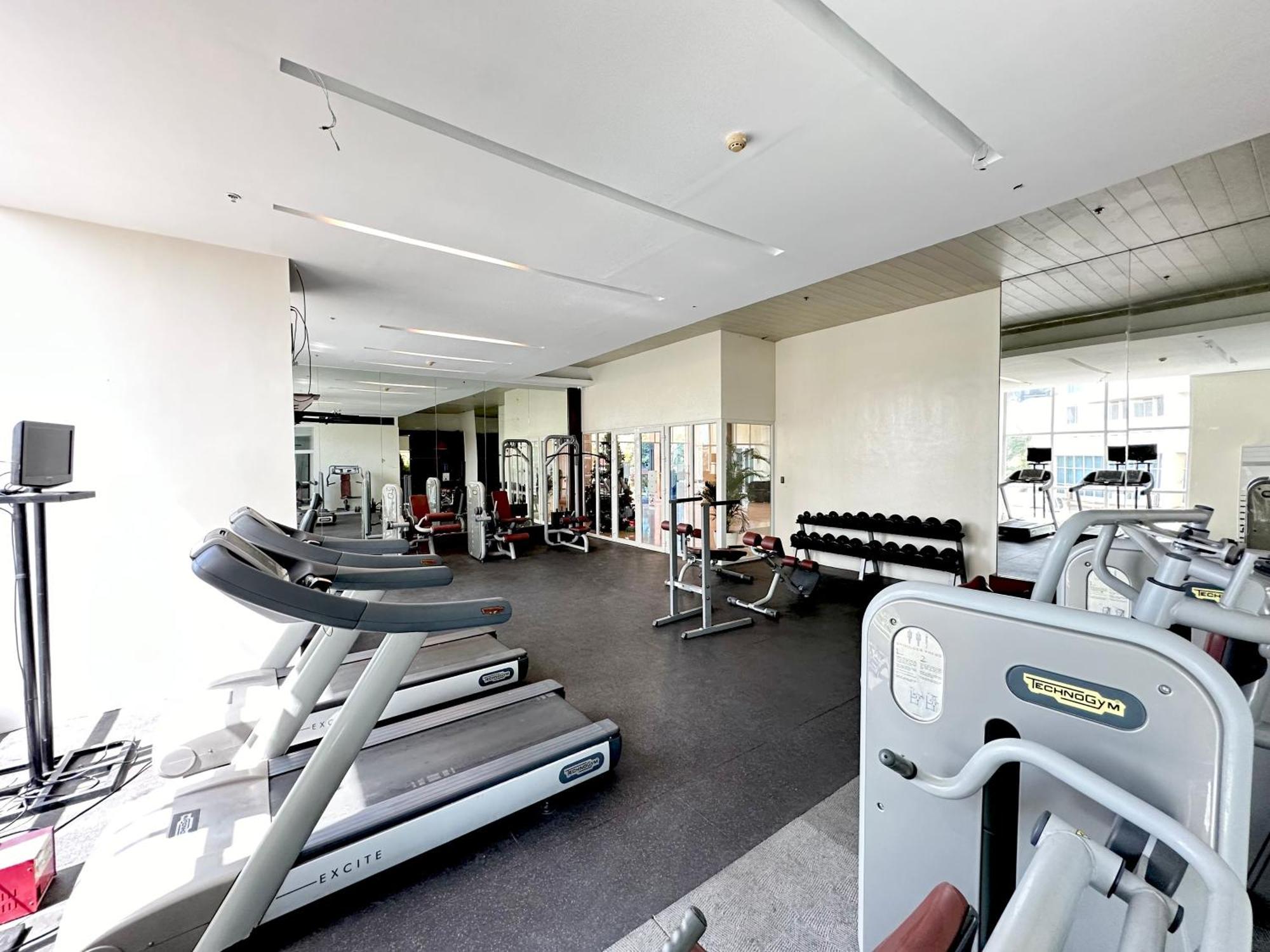 Sophisticated Oceanview Studio In La Mirada Apartment มักตัน ภายนอก รูปภาพ